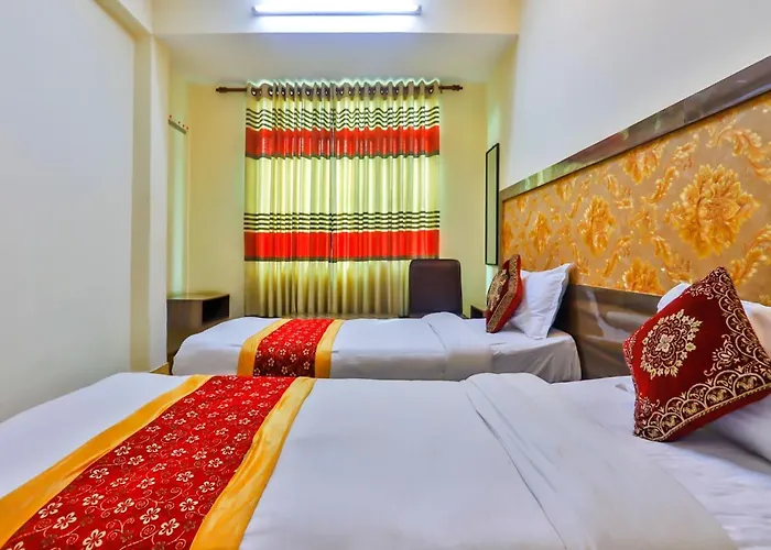 Hotel Surya International 3*