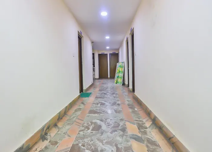 Hotel Surya International 3*