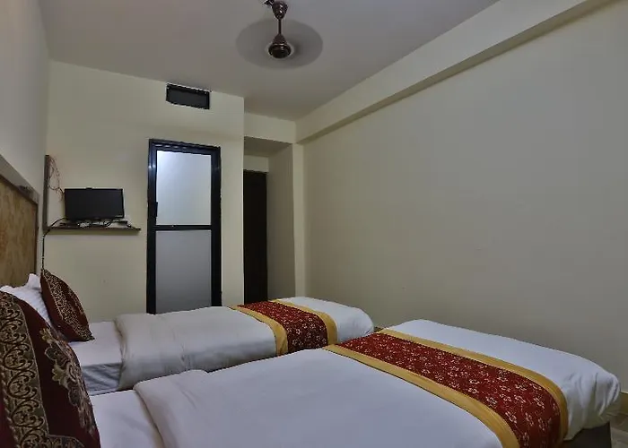 Surya International Hotel 3*