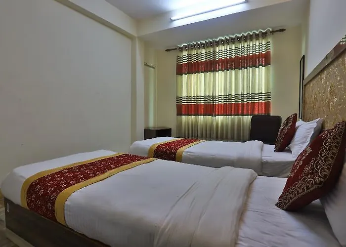 Hotel Surya International 3*